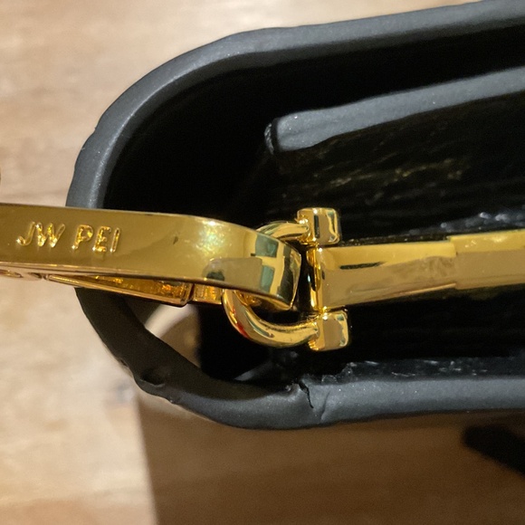 New JW PEI Black Mini Shoulder Croc Embossed Faux Leather Bag with Gold Hardware - Picture 9 of 9